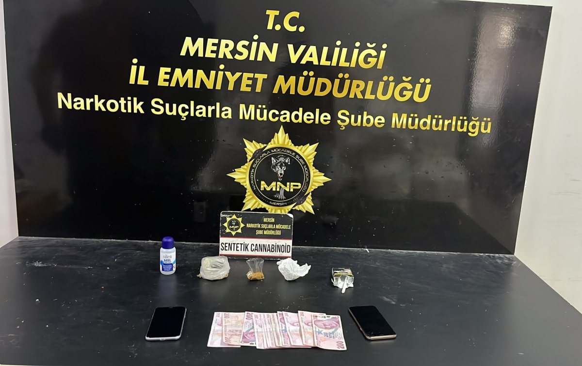  Yakalanan 2 uyuşturucu taciri tutuklandı