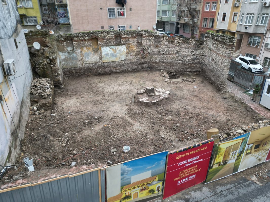 Fatih’te kayıp bir tarihî eser aslına uygun olarak yeniden ihya edildi