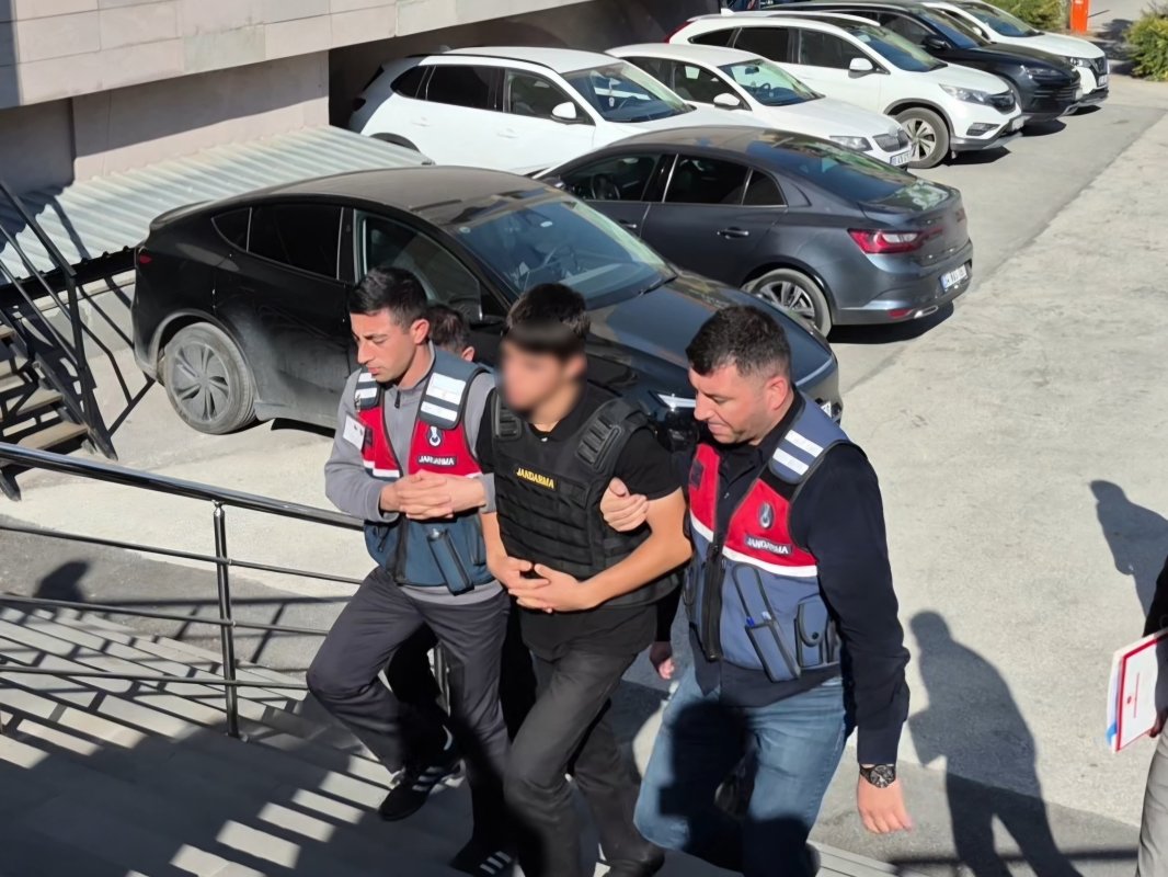 Amcasını silahla vuran 15 yaşındaki lise öğrencisi adliyeye sevk edildi