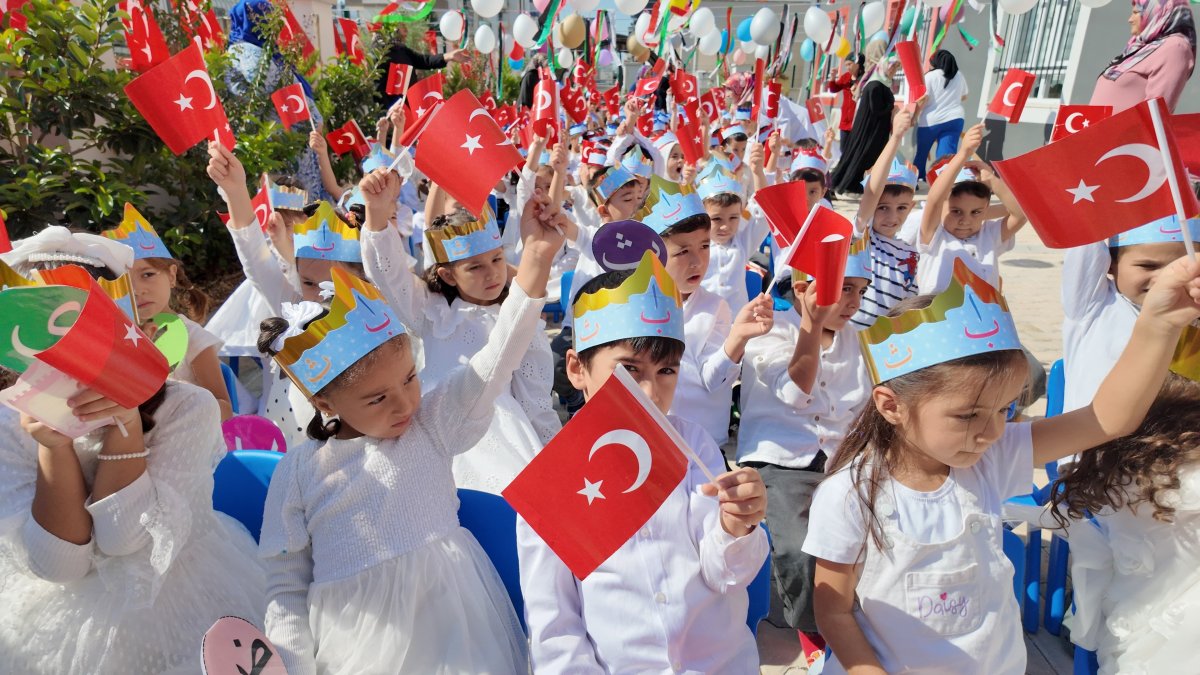 Osmanlı’dan günümüze uzanan 'Bedi Besmele ve Amin Alayı' merasimi düzenlendi