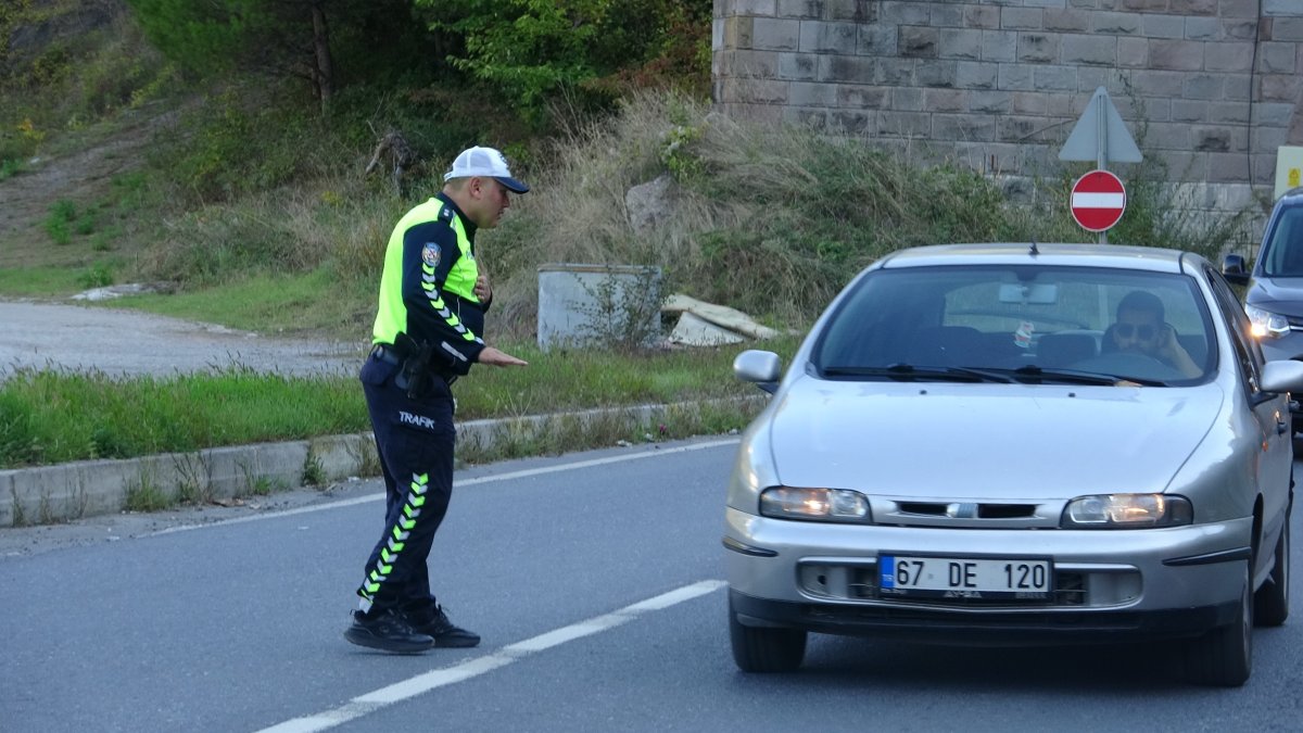 Zonguldak’ta eş zamanlı trafik denetimi: Kurallara uymayan sürücülere ceza