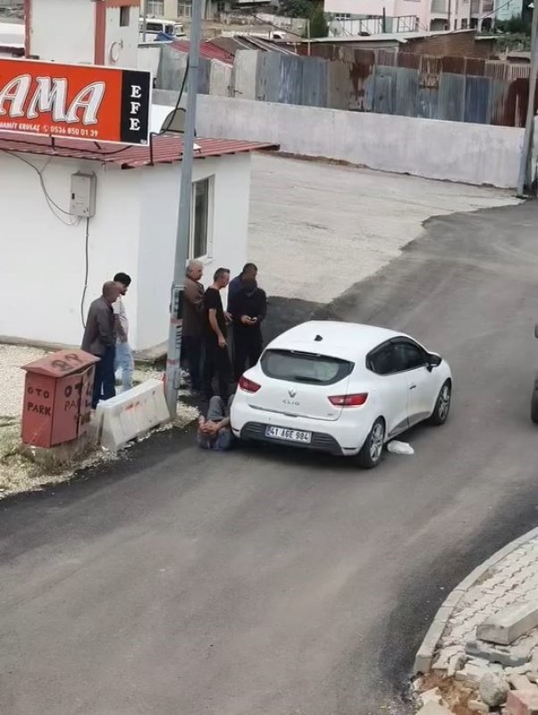 Otomobilin çarptığı yaya yaralandı