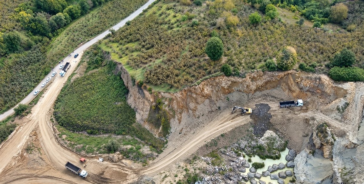 Sanayi atıkları dökerken yakalandılar