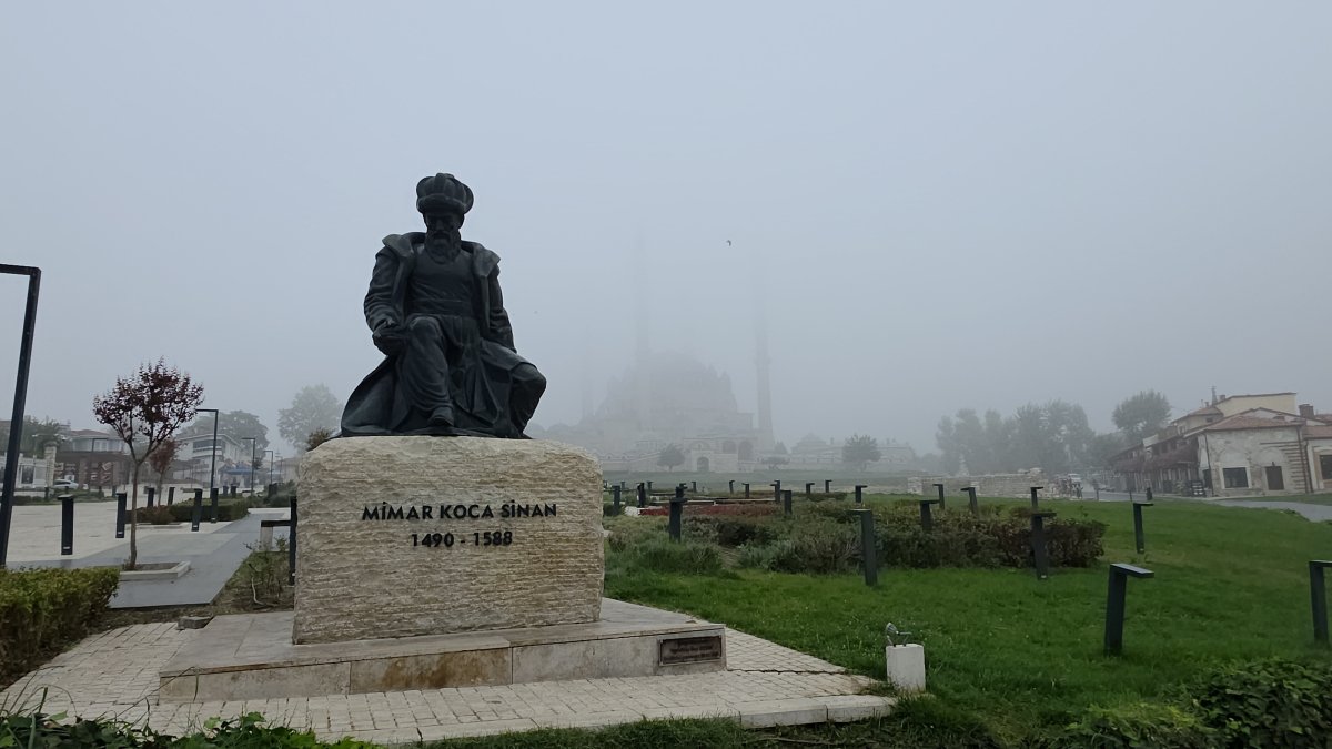 Edirne sisli sabaha uyandı, Selimiye Camii gözden kayboldu