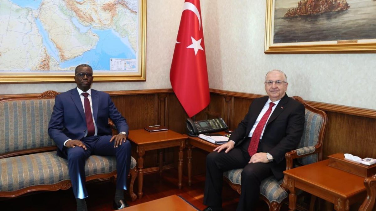 Bakan Güler, Nijer Savunma Bakanı Mody İle Görüştü