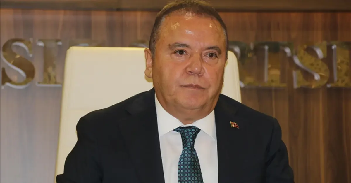 İBB Soruşturmasında Muhittin Böcek’in Şoförlerine Gözaltı