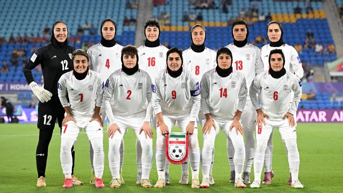 İran, Kadın Futbolculara Dönme Çağrısı Yaptı