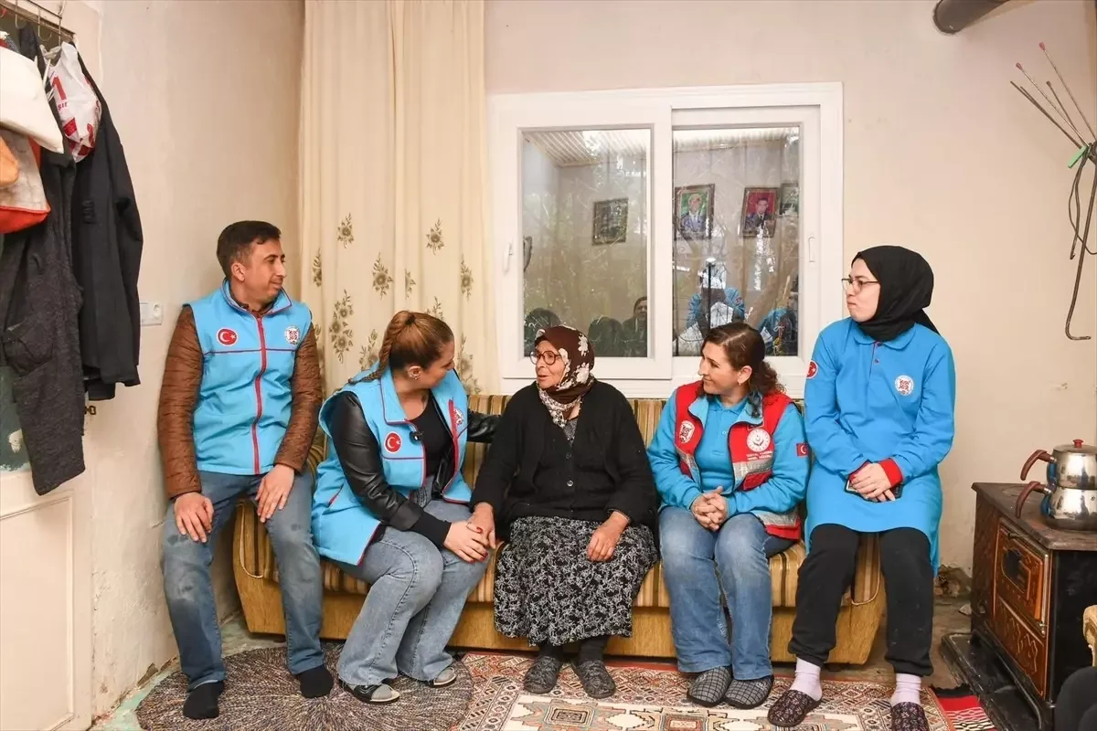 Mersin’de Vefa Projesiyle Yaşlılara Destek