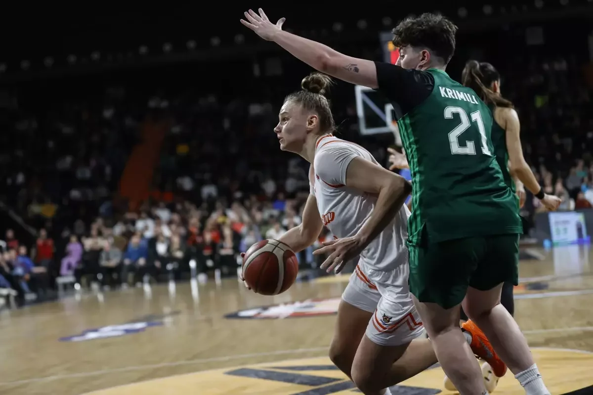 ÇBK Mersin Yarı Finale Yükseldi